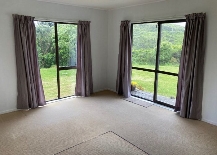  at 26 Fernhaven Grove, Newlands, Wellington