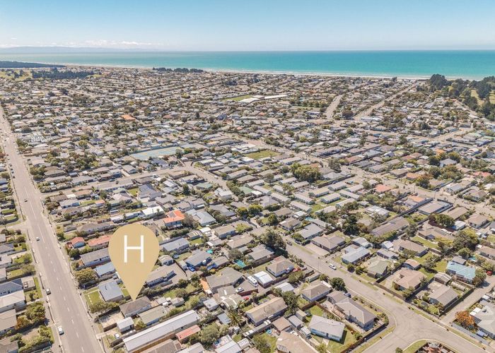  at 116 Bower Avenue, New Brighton, Christchurch City, Canterbury