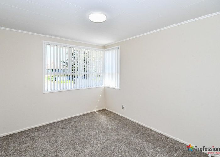  at 11 Gardiner Grove, Mangere, Manukau City, Auckland