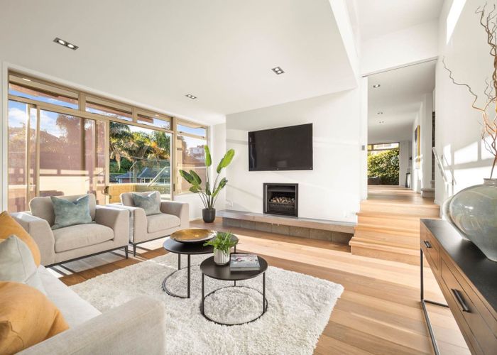  at 14 Debron Avenue, Remuera, Auckland City, Auckland