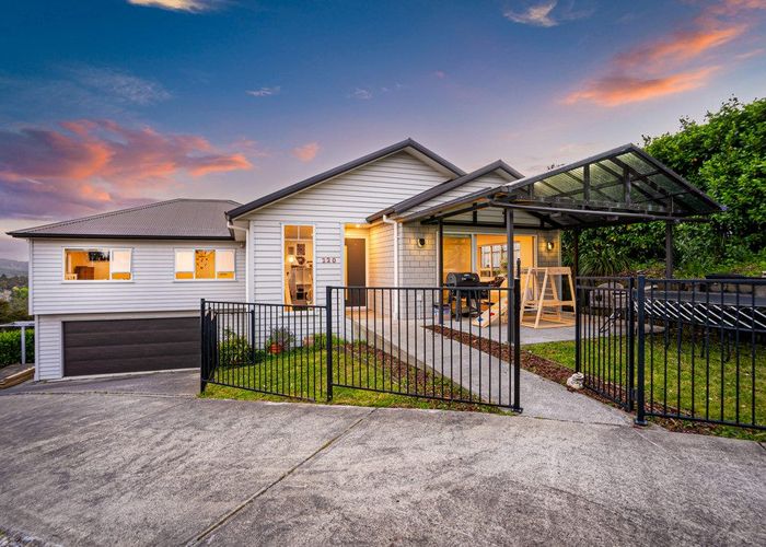  at 220 Forest Hill Road, Waiatarua, Waitakere City, Auckland