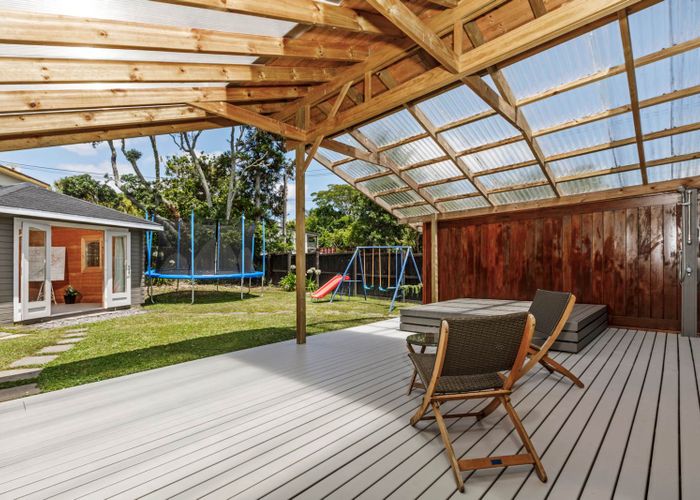  at 2/0 Glenvar Road, Torbay, Auckland