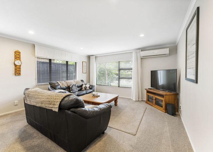  at 20 Springcrest Drive, Karaka, Papakura