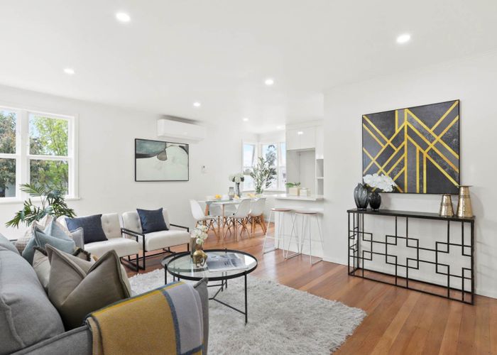  at 10 Maybelle Place, Kelston, Waitakere City, Auckland