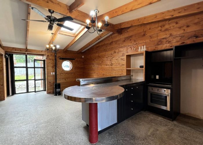  at 102 Seaview RD, PARAPARAUMU BEACH, PARAPARAUMU