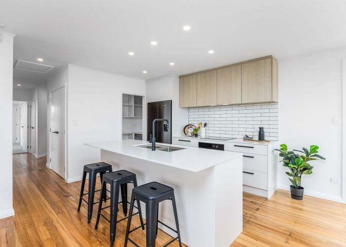  at 2A Hoskins Avenue, Hillsborough, Auckland