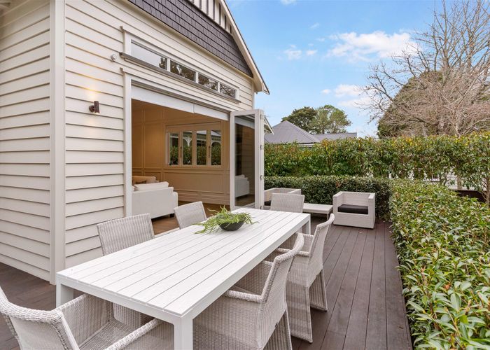  at 24 Woodside Road, Mount Eden, Auckland