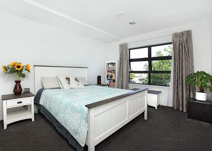  at 2F/221 Great North Road , Grey Lynn, Auckland City, Auckland
