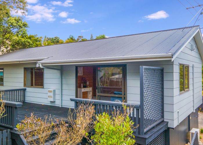  at 2/34 Gatman Street, Birkdale, Auckland