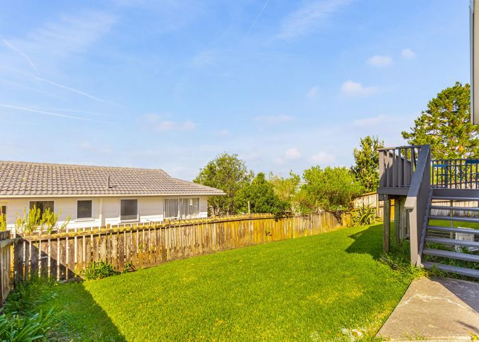 Free property data for 10 Flaunty Place, West Harbour, Auckland homes.co.nz