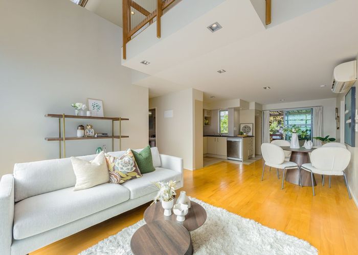  at 21A Lyons Ave, Murrays Bay, North Shore City, Auckland