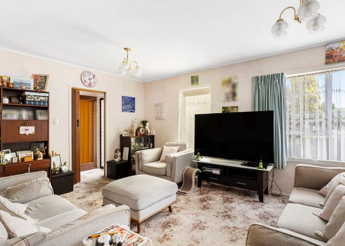  at 2/4 Scott Street, Moturoa, New Plymouth
