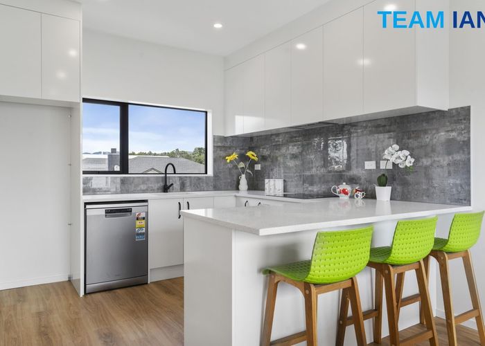  at 68 Smythe Road, Henderson, Auckland