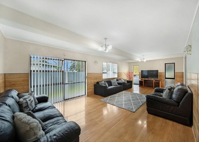  at 24 Wickman Way, Mangere East, Auckland