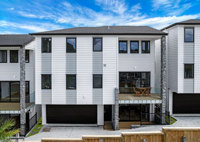  at 3 & 5/72 Wolverton Street, Avondale, Auckland City, Auckland