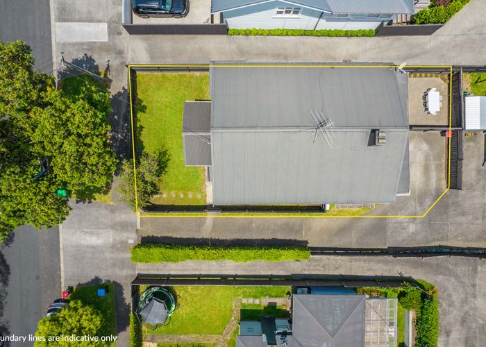  at 18 Warwick Street, Morningside, Auckland