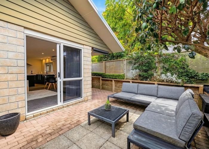  at 5A Simmonds Grove, Greerton, Tauranga, Bay Of Plenty