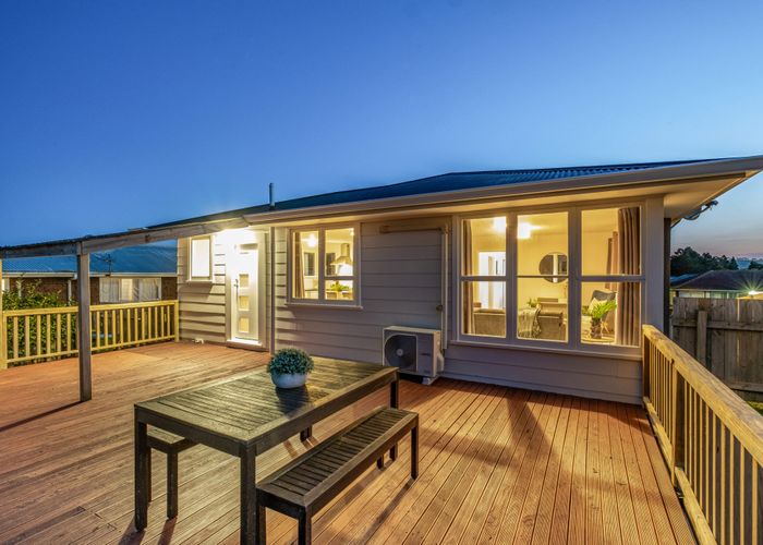  at 32 Beauzami Crescent, Ascot Park, Porirua