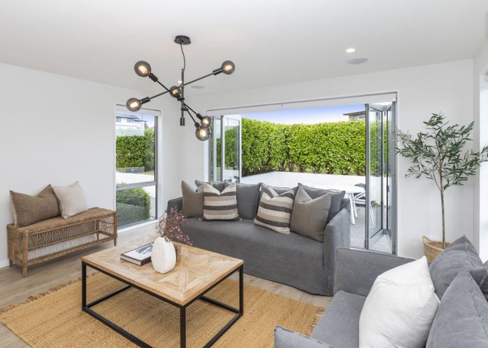  at 12 Parkridge Place, Mount Pleasant, Christchurch