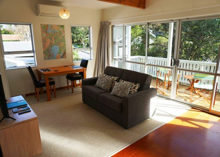  at 8A Waikare Street, Karori, Wellington, Wellington