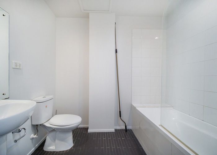  at 4/8 South St, Newton, Auckland City, Auckland