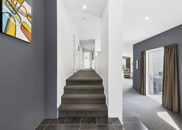  at 3 Kaweka Close, Aotea, Porirua, Wellington