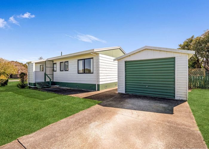  at 2 Walton Place, Ngatea, Hauraki, Waikato