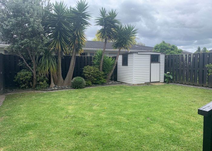  at 2/13 Latham Avenue, Pakuranga, Manukau City, Auckland