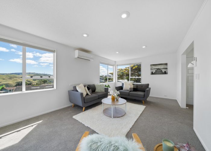  at 4 Maraval Crescent, Grenada Village, Wellington, Wellington