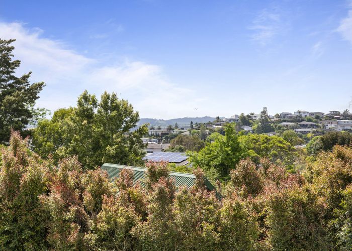  at 76 Alexander Street, Cockle Bay, Auckland