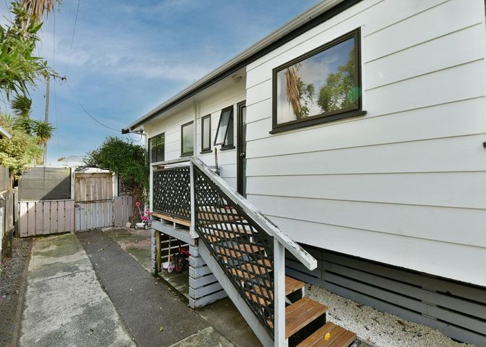  at 18A Parakai Avenue, Parakai, Helensville