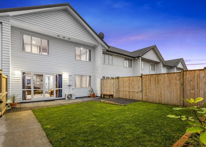  at 54 Pencaitland Drive, Flat Bush, Manukau City, Auckland