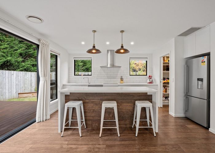  at 5 Bathans Lane, Lake Hayes Estate, Queenstown-Lakes, Otago