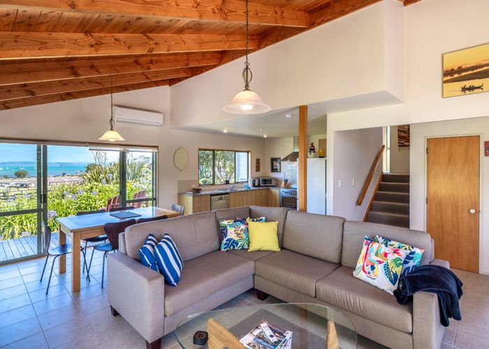  at 49 Tahatai Road, Oneroa, Waiheke Island, Auckland