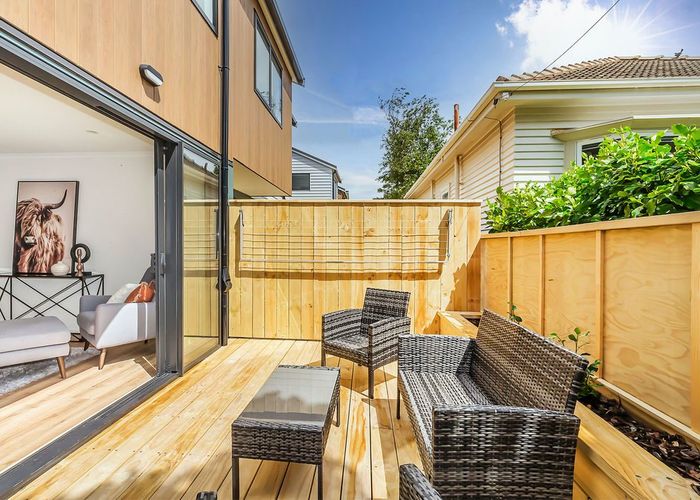  at 1/69 Darlington Road, Miramar, Wellington