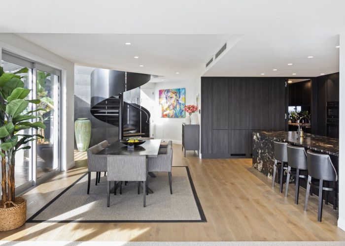  at 15 Omeo Crescent, Redcliffs, Christchurch City, Canterbury