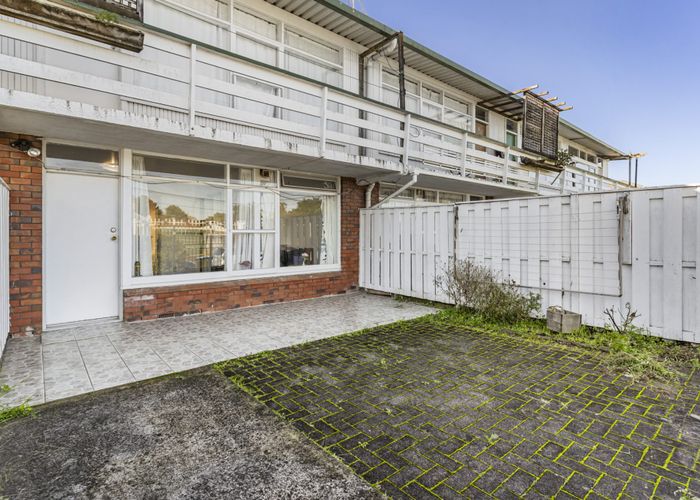  at 2/1 Eldon Road, Balmoral, Auckland