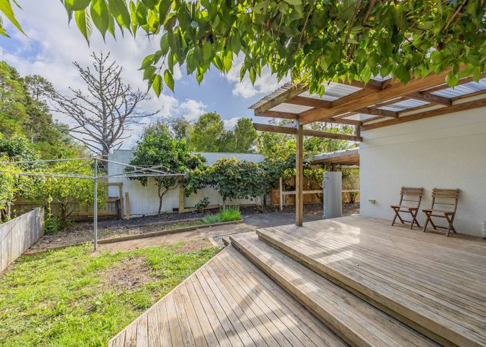  at 143 Sunnynook Road, Forrest Hill, North Shore City, Auckland