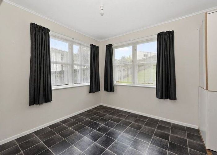  at 25 Manapouri Place, Glenview, Hamilton, Waikato