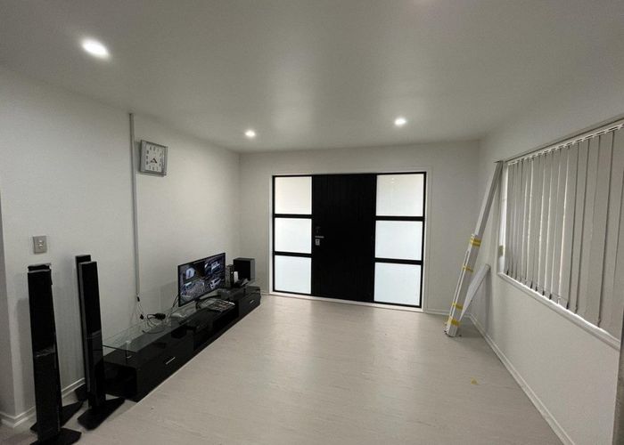  at 298 Birdwood Road, Massey, Auckland