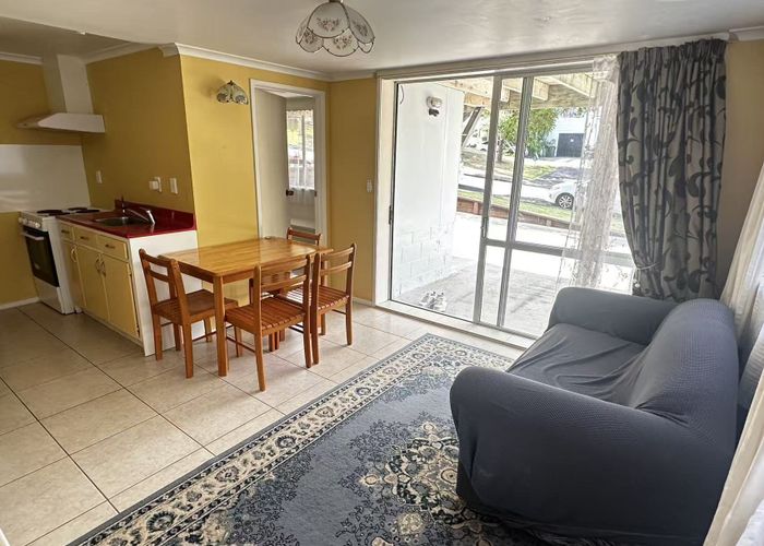  at 42A Regency Place, Sunnynook, North Shore City, Auckland