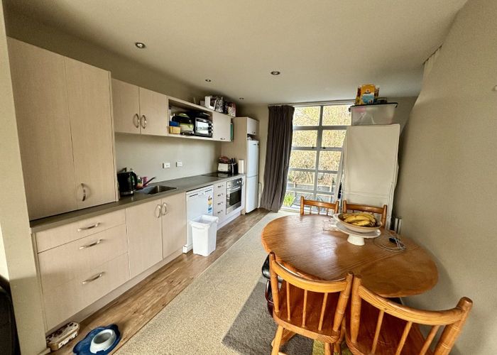 at 9/440 Barbadoes Street, Edgeware, Christchurch