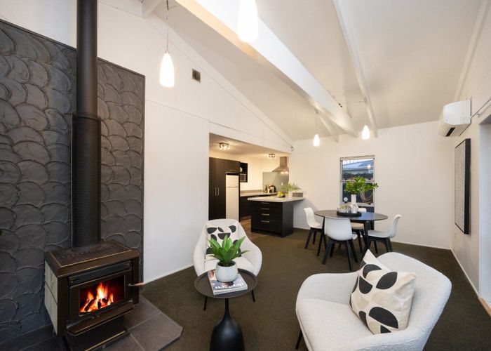  at 39 Church Street, Awapuni, Palmerston North, Manawatu / Whanganui