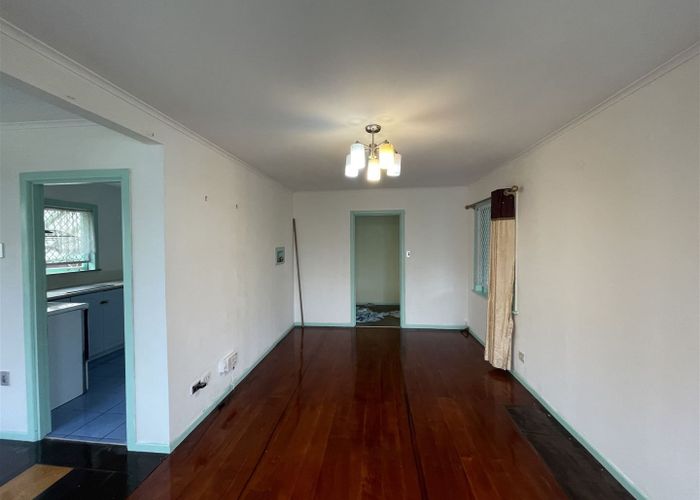  at 77 Ash Street, Avondale, Auckland