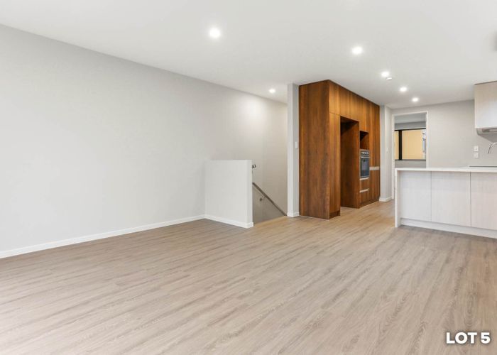  at 7/30 Woodford Avenue, Henderson, Waitakere City, Auckland