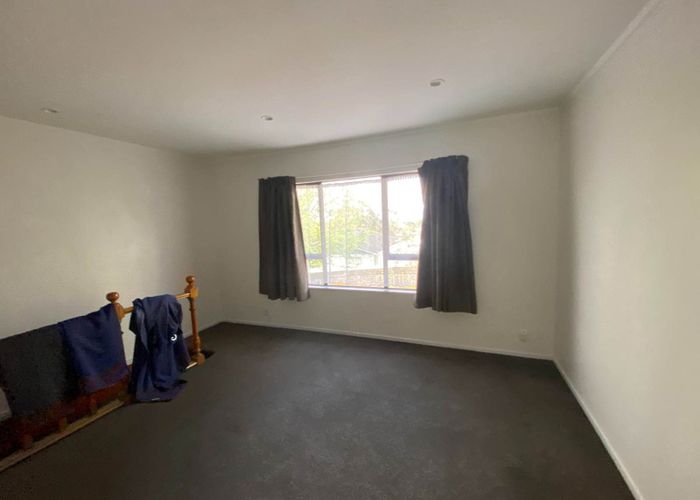  at 21 Woodhouse Place, West Harbour, Auckland