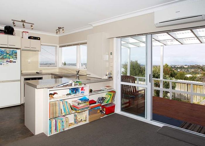  at 73 Target Road, Sunnynook, North Shore City, Auckland