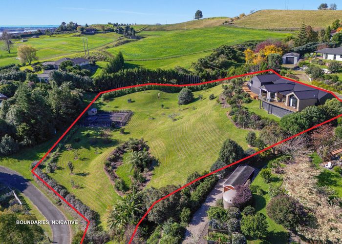  at 31 Roger Guy Place, Welcome Bay, Tauranga