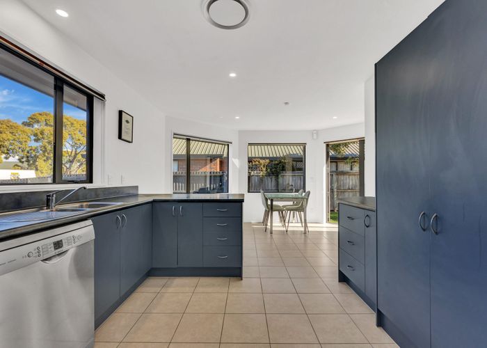  at 21 Forest Drive, Parklands, Christchurch City, Canterbury