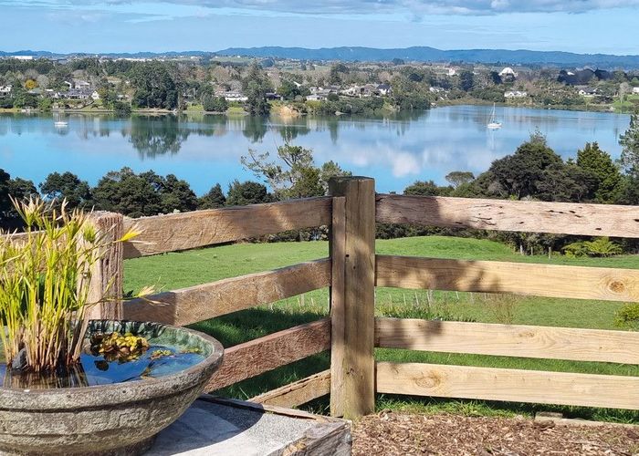  at 153 Sanders Road, PAREMOREMO, ALBANY